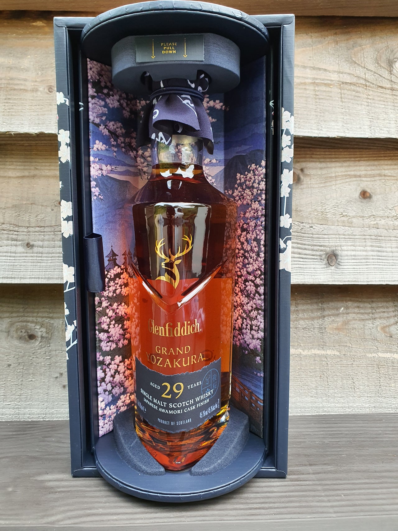 Glenfiddich Grand Yozakura Aged 29 Years 70cl 45.1%