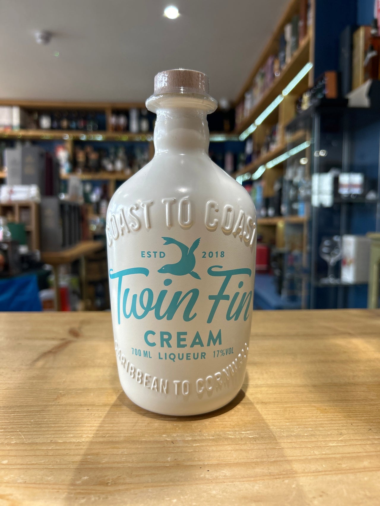 Twin Fin Cream Rum Liqueur 70cl 17%