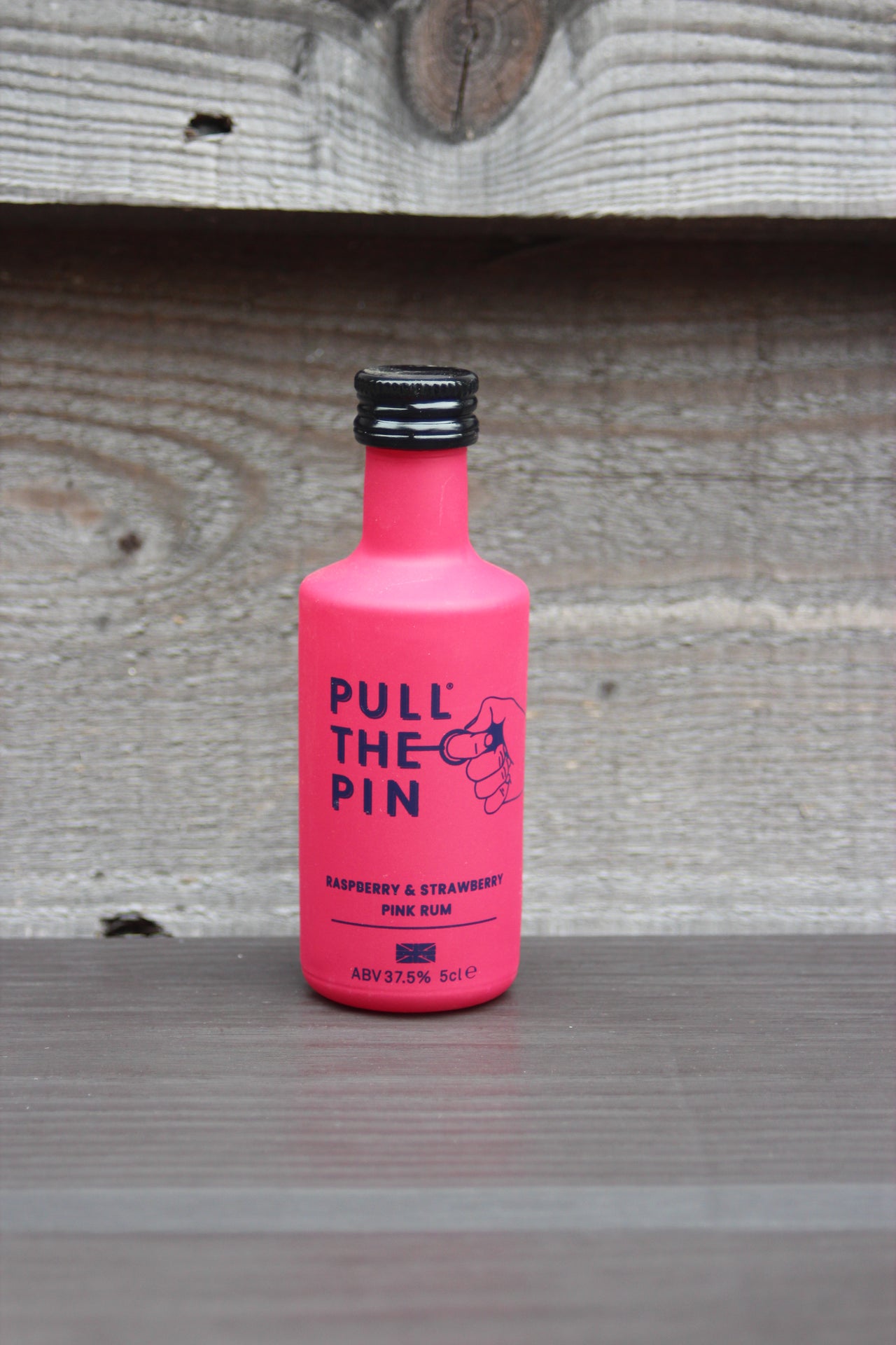 Pull The Pin Raspberry & Strawberry Pink Rum 5cl 37.5%