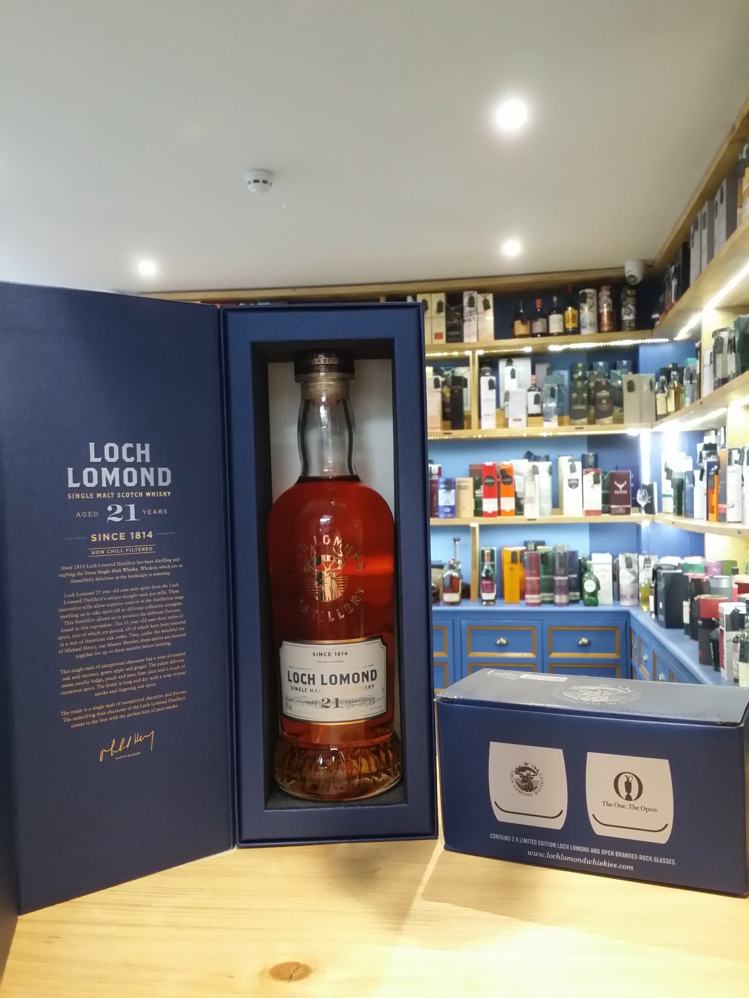 Loch Lomond 21 year old 70cl 46% with 2 x Open Glasses