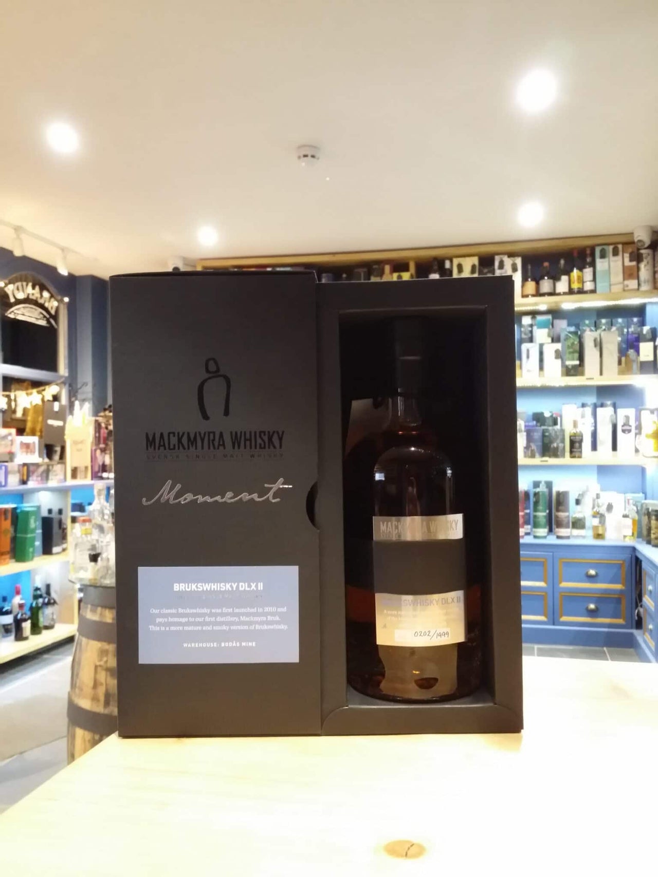 Mackmyra Moment- Brukswhisky DLX II 44% 70cl